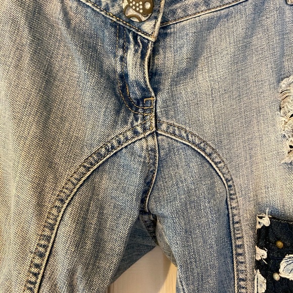 Capris - Picture 4 of 8